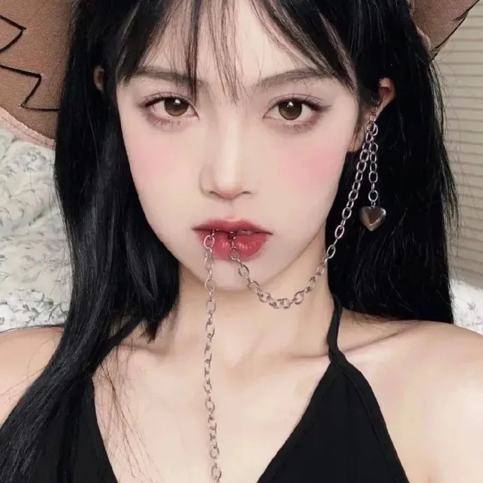 金发奇女